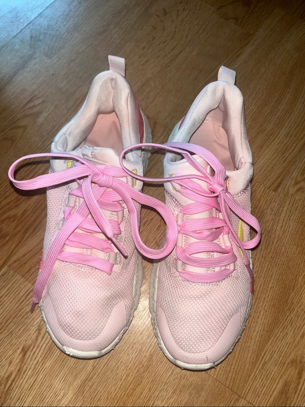 AVIA Light Pink Mesh Athletic Sneakers